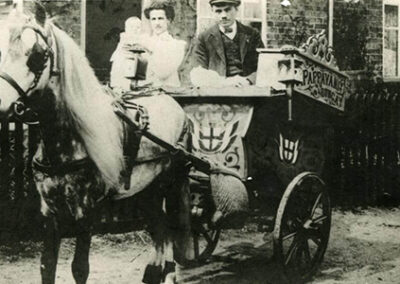 Ice-Cream-Suffolk-Horse-Carriage